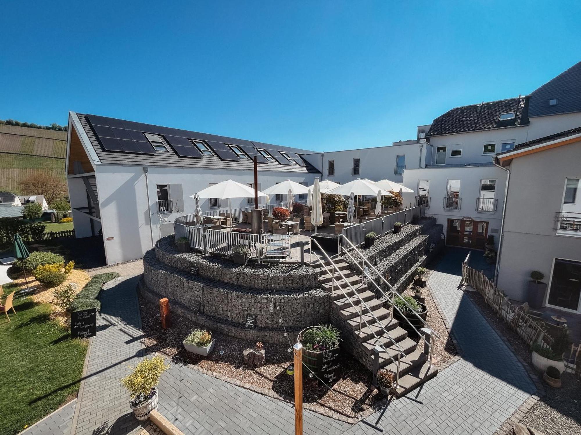 Hotel Restaurant Zur Marienburg Pünderich Kültér fotó
